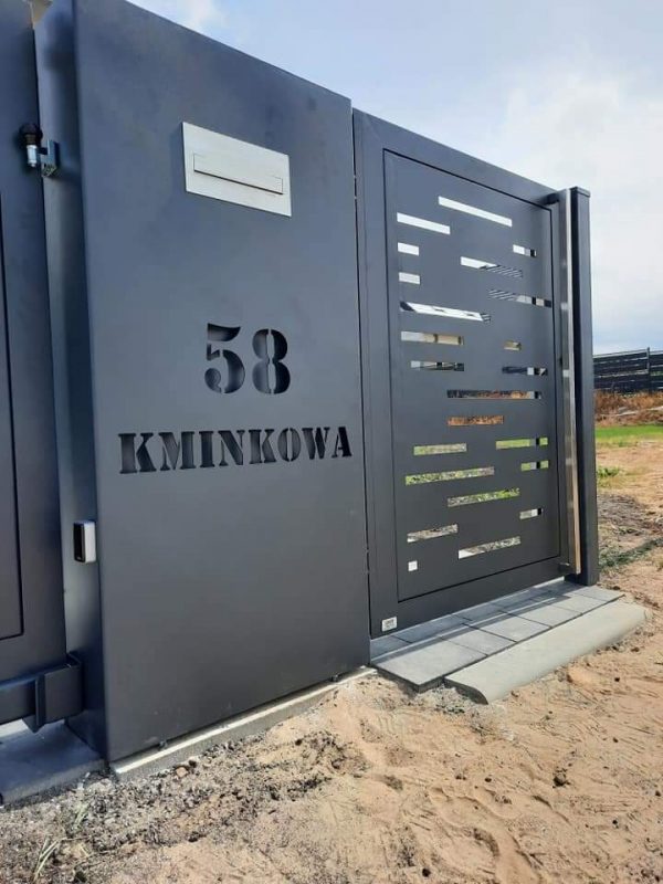 МЕТАЛЛИЧЕСКИЕ СТОЛБИКИ ДЛЯ ОГРАЖДЕНИЙ 