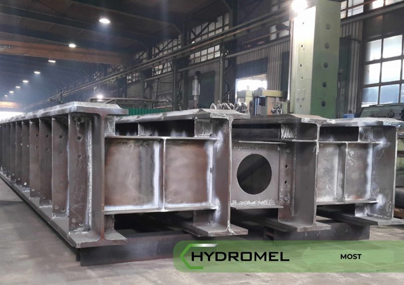 СТАЛЬНЫЕ КРУПНОГАБАРИТНЫЕ КОНСТРУКЦИИ 