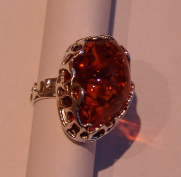 КОЛЬЦА ИЗ СЕРЕБРА И ЯНТАРЯ